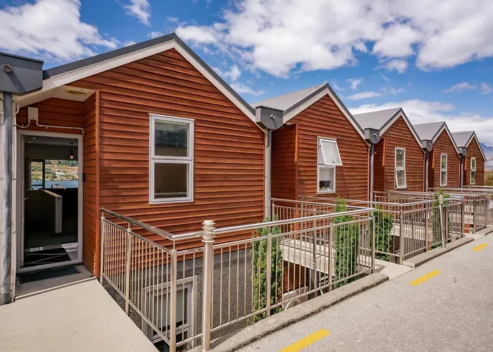 Lakefront Living - 2 Bedroom Aptmt In Alpine Village