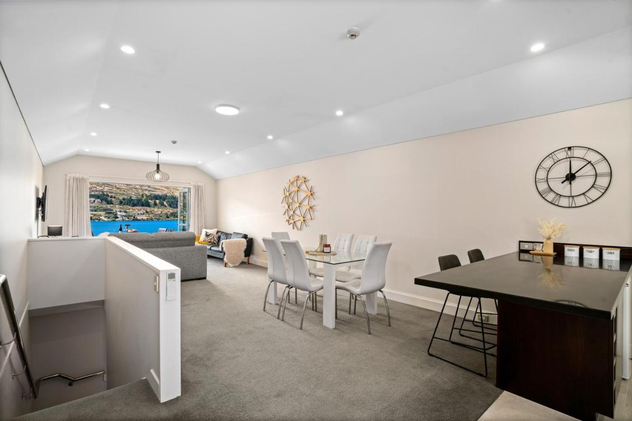 Lakefront Living - 2 Bedroom Aptmt In Alpine Village
