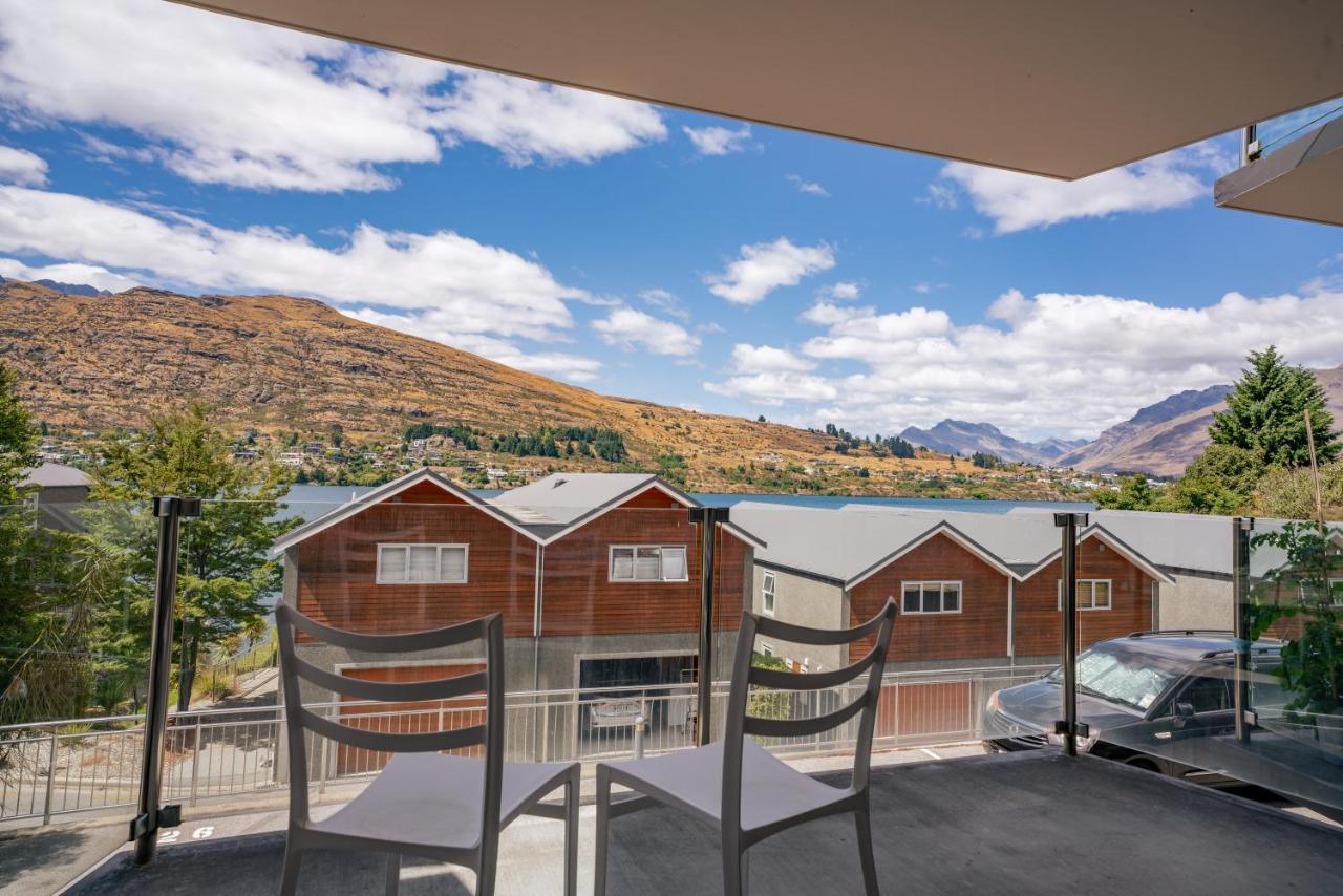 Apartment Lakefront Living - 2 Bedroom Aptmt In Alpine Village Queenstown