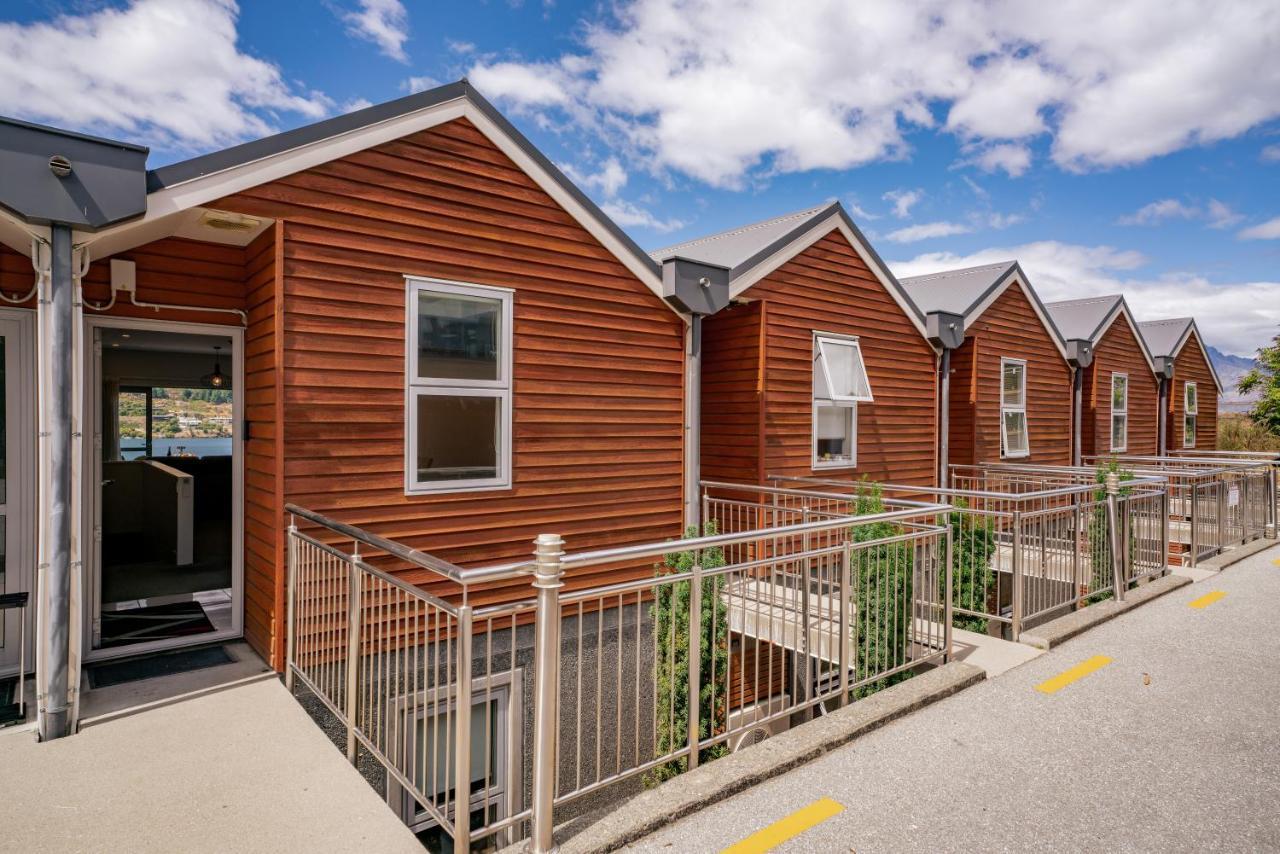 Lakefront Living - 2 Bedroom Aptmt In Alpine Village * Queenstown
